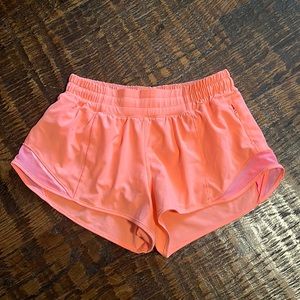 Lululemon Hotty Hot Shorts 2.5”
